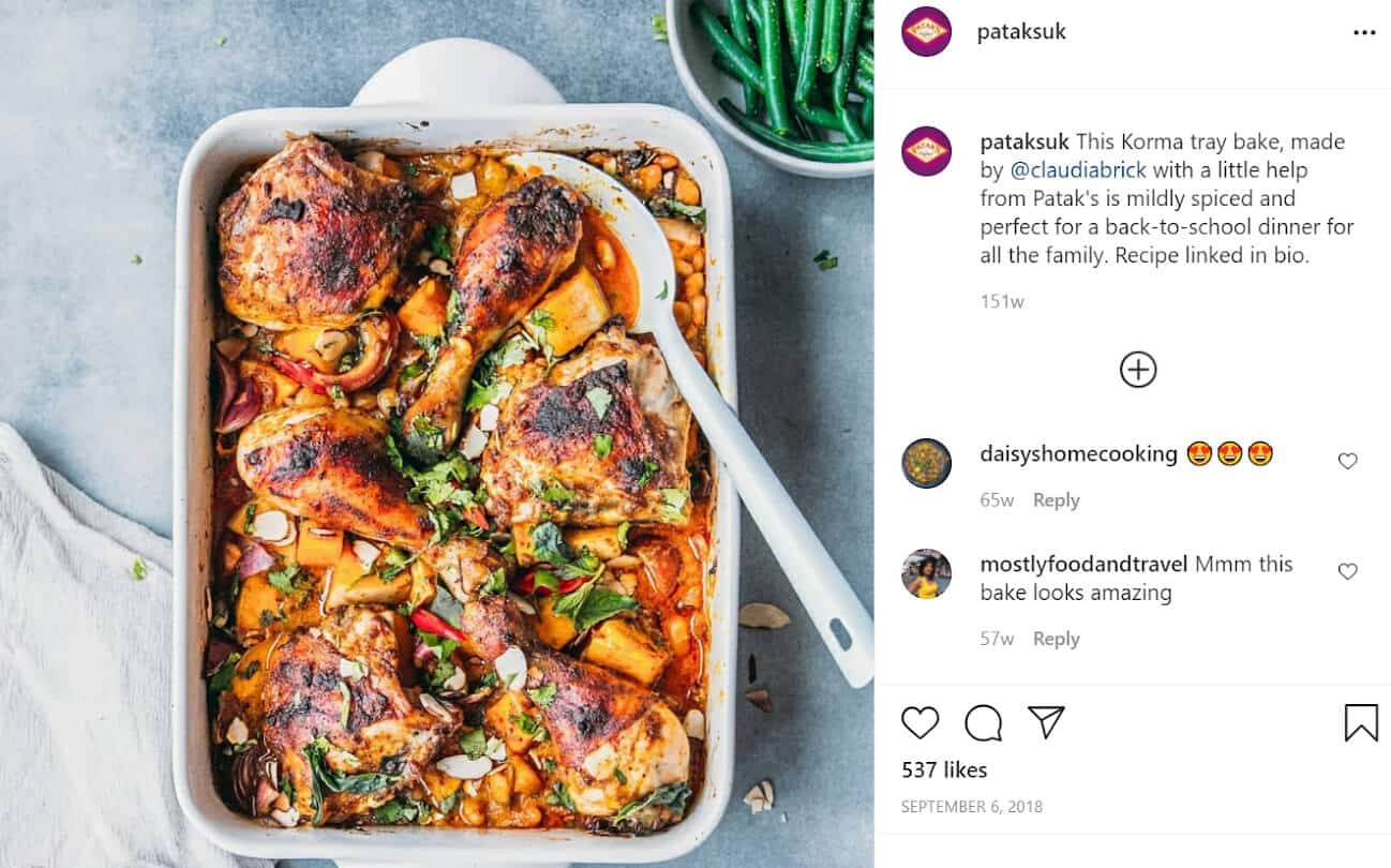 Image of a tray bake with Patak's Curry Paste and a user comment next to it.